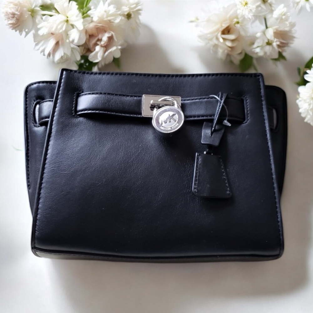 MICHAEL Michael Kors Leather Traveler Messenger Black Crossbody NWT